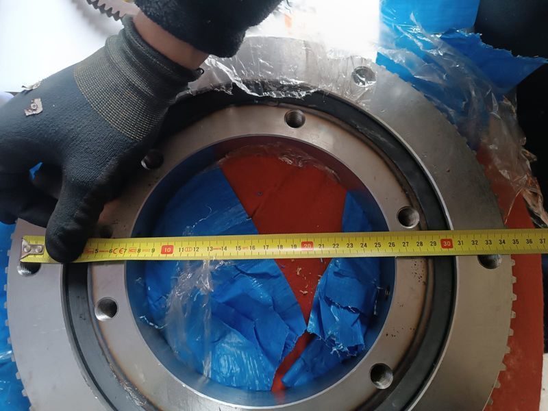 Опорно-поворотний пристрій для міні-екскаваторів Berger Kraus BK800, BK1200, BK1300 AD3F-6642C фото