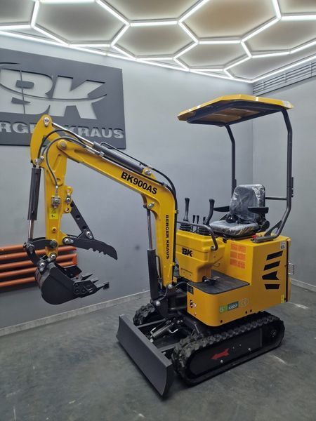 Мини-экскаватор Berger Kraus BK900AS с поворотной стрелой в комплекте с аксессуарами BK900AS_381_ фото