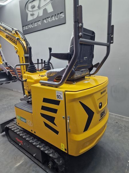 Мини-экскаватор Berger Kraus BK900AS с поворотной стрелой в комплекте с аксессуарами BK900AS_381_ фото