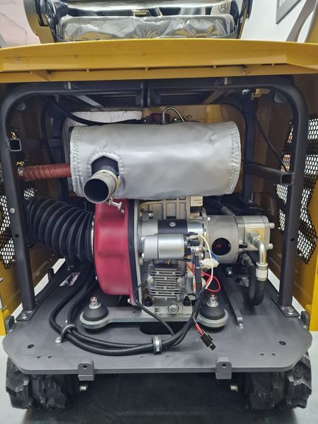 Мини-экскаватор Berger Kraus BK900AS с поворотной стрелой в комплекте с аксессуарами BK900AS_381_ фото